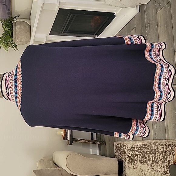 Crown & Ivy Aztec Print Open Front Border Cape/Cardigan - Picture 6 of 9